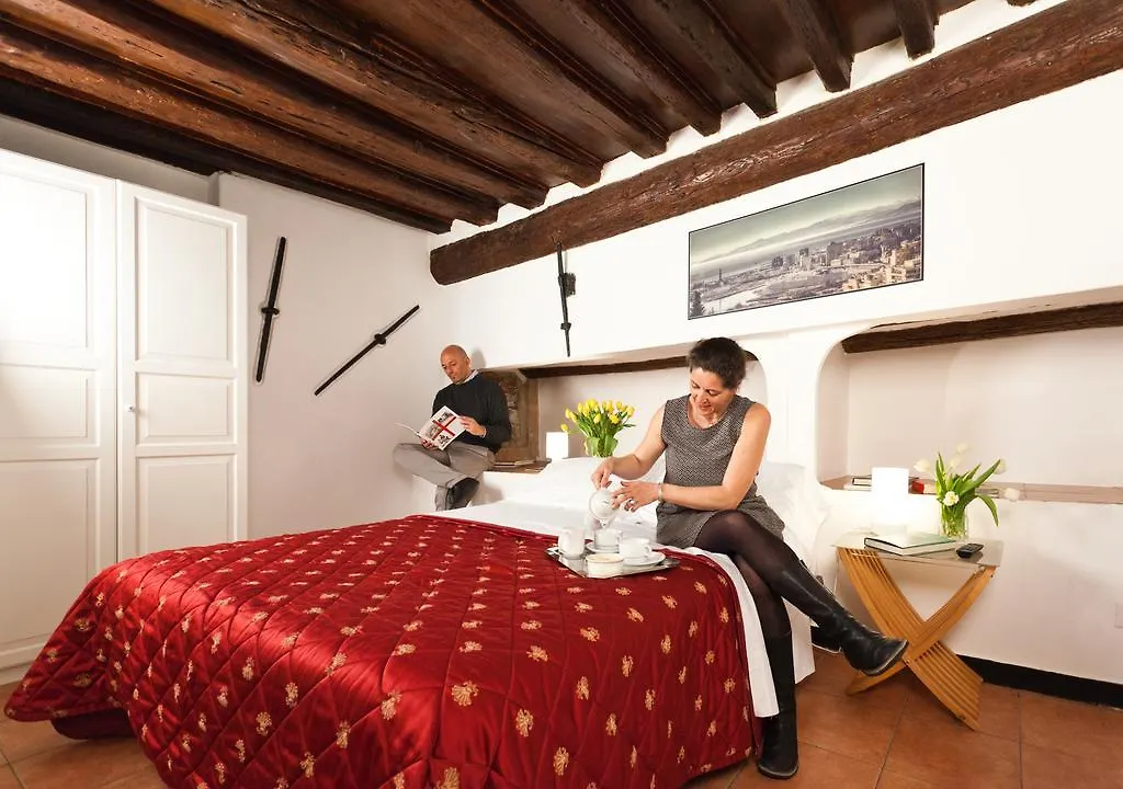 Helvetia Lodge Genova